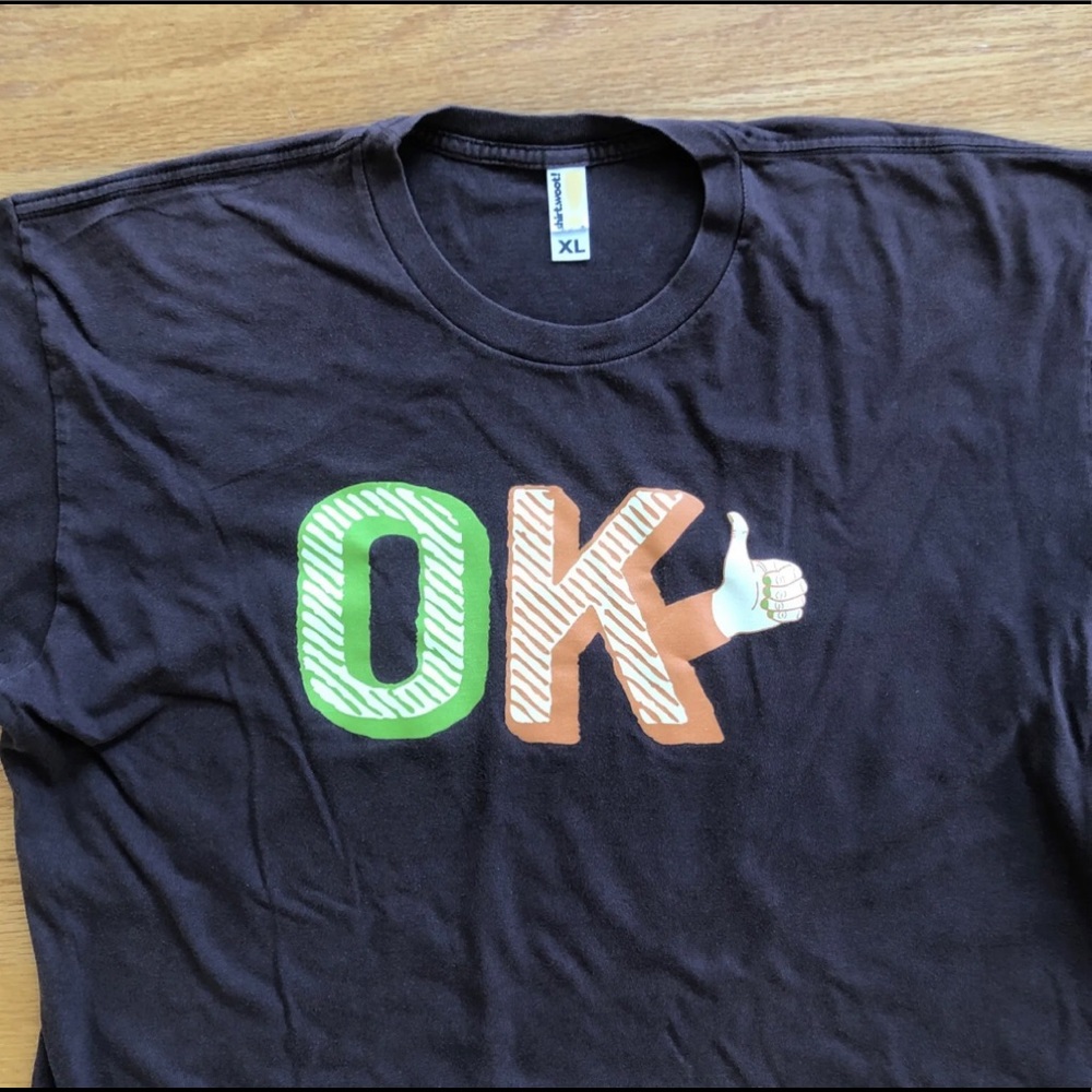 Shirtwoot! Mens Brown XL OK 👍 T Shirt Short Sleeve fun thumbs up all good